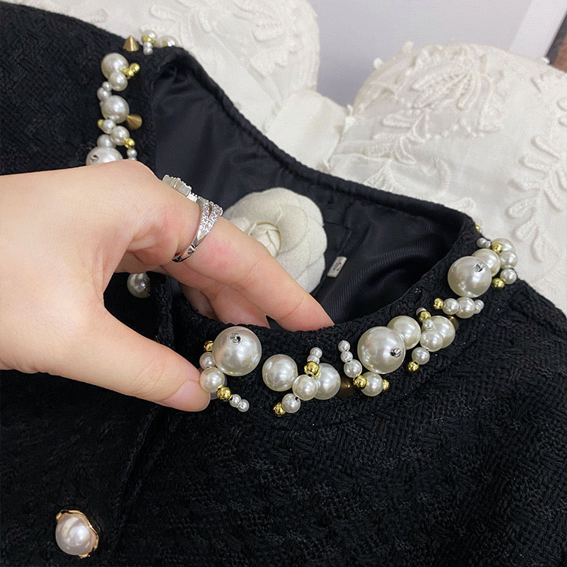 Monia Winter Black Pearls