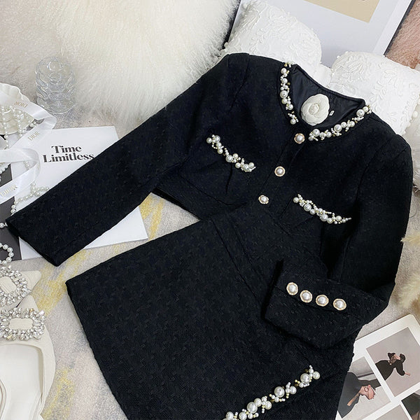 Monia Winter Black Pearls