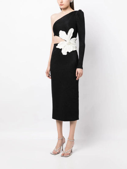 Marika white flowers