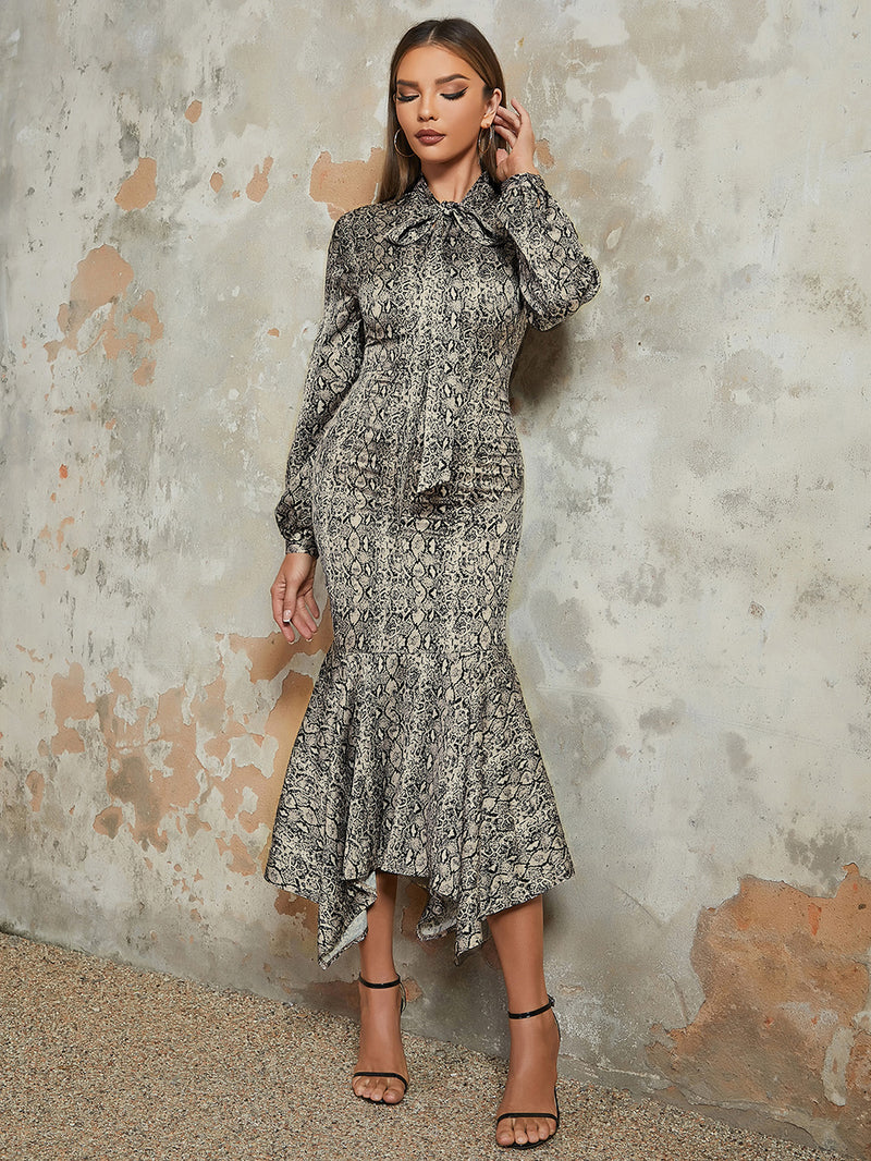 Chic snake dress