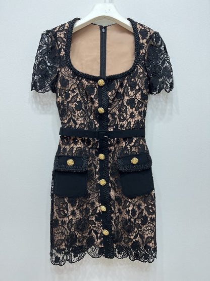 Meryl Black&Nude
